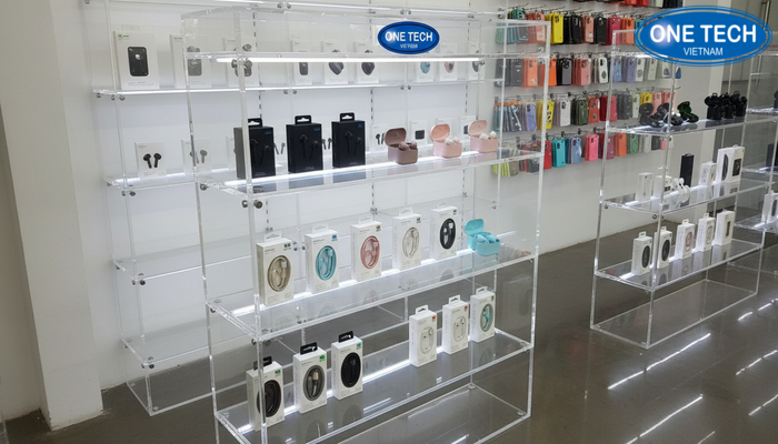 Mẫu kệ trưng bày phụ kiện điện thoại tích hợp đèn LED hiện đại